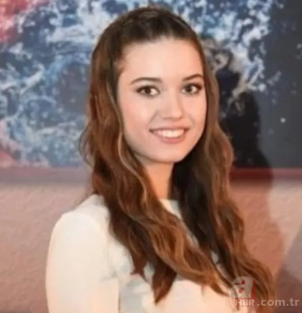 Yalı Çapkını Seyran ünlü olmadan önce bambaşkaymış! Estetikli diyenler haklı çıktı! İşte Afra Saraçoğlu'nun eski hali... 12