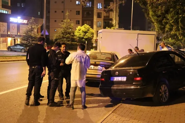1695845154603.jpg Koca şiddetinden kaçamadı: Araçtan atladı silah kabzasıyla dövdü - 1