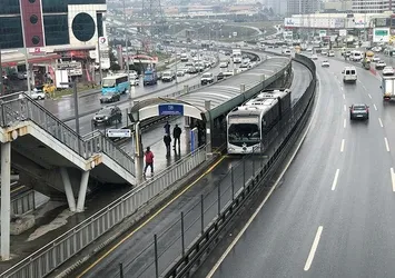Metrobüs güzergahı değişiyor! İstanbullular dikkat