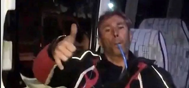 Antalya’da motosiklette alkol kullanan şahıs bu kez minibüste pipetle bira içti