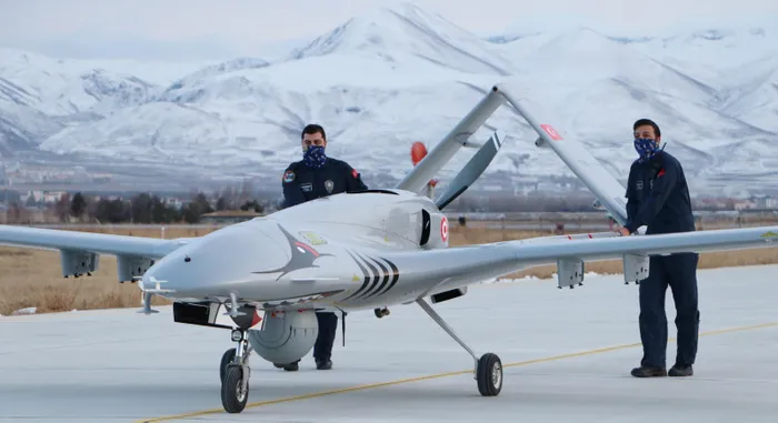 Merkez üssü görüntülendi! Terör hedeflerini vuran İHA ve SİHA’lar Erzurum’dan havalanıyor