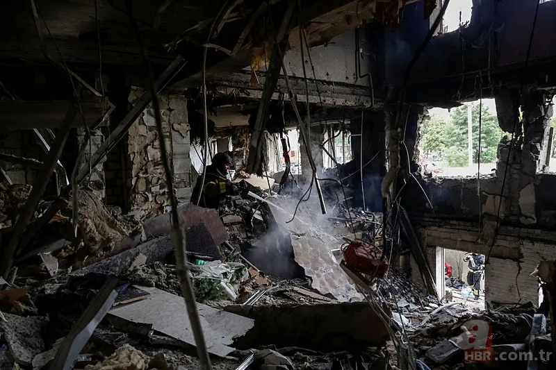 Rusya Ukrayna'dan ne istiyor? Kritik zirve öncesi Putin'in baş müzakerecisinden flaş hamle! Trump'ın o paylaşımını alıntılandı 10