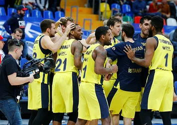 Fenerbahçe Doğuş son topta kazandı