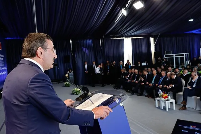 1714202155690.jpeg Cumhurbaşkanı Yardımcısı Cevdet Yılmaz'dan flaş açıklamalar! Kamuda tasarruf nasıl olacak? - 4