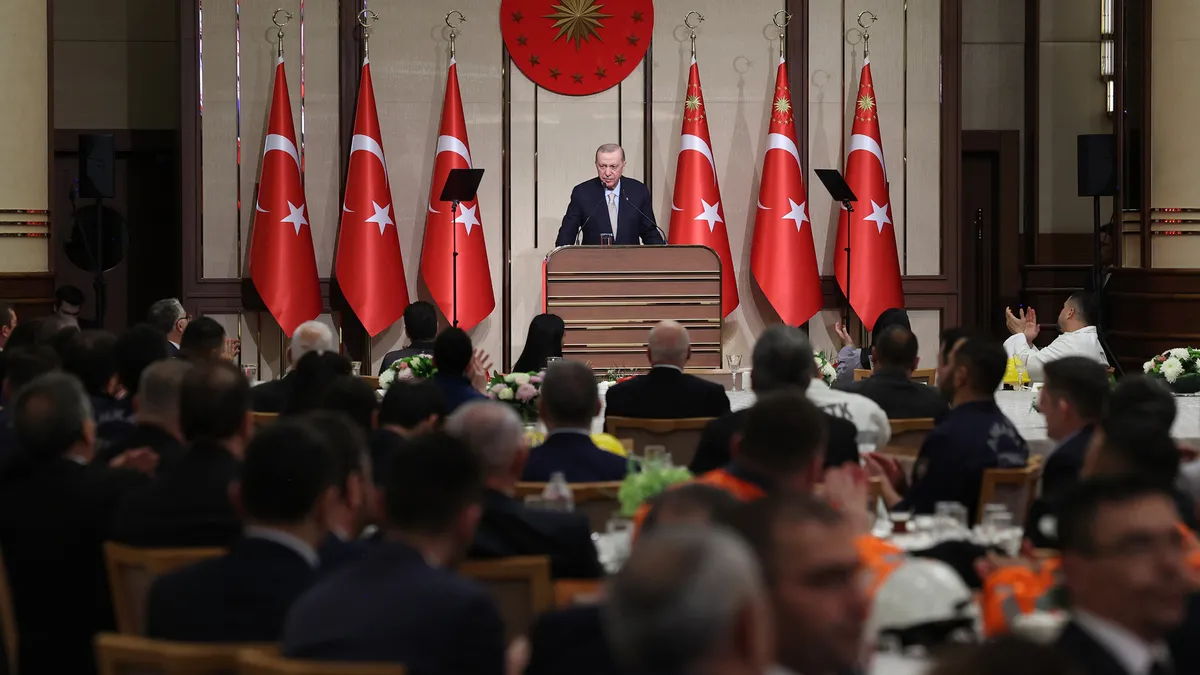 Başkan Erdoğan müjdeyi verdi: Bayram tatili 9 gün oldu