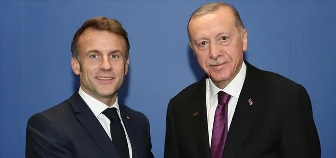 Başkan Erdoğan’dan Macron’a net mesaj: Suriye’ye yönelik yaptırımları askıya alın