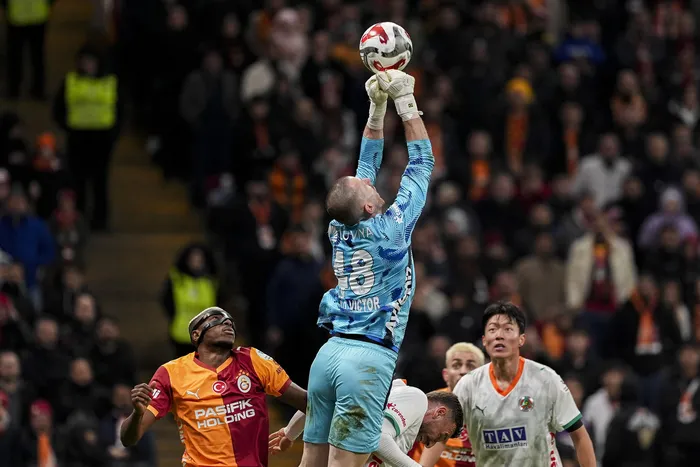 aslan-derbi-oncesi-hata-yapmadi-galatasaray-3-puani-3-golle-aldi-1772305698314.jpg Aslan derbi öncesi hata yapmadı! Galatasaray 3 puanı 3 golle aldı - 3