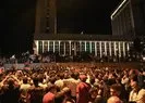 Binlerce kişi sokaklara döküldü: Azerbaycan halkından Meclise seferberlik talebi