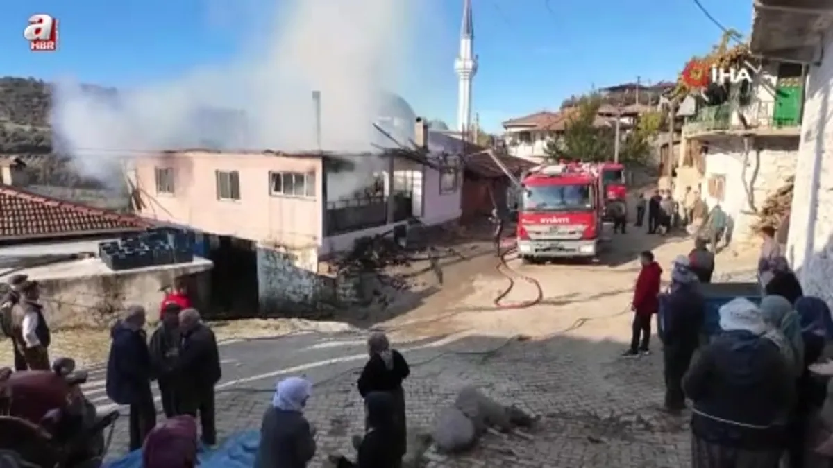 Demirci’de çıkan yangında bir ev kullanılamaz hale geldi