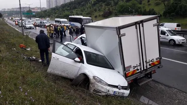TEM'de zincirleme kaza - 1