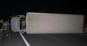 Kamyon şoförü faciayı önledi!