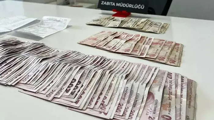 corumda-dilencinin-uzerinden-cikan-para-hayrete-dusurdu-1712430463444.jpeg Say say bitmedi! Çorum'da dilencinin üzerinden çıkan para hayrete düşürdü | Zabıtadan vatandaşlara uyarı: İtibar... - 2