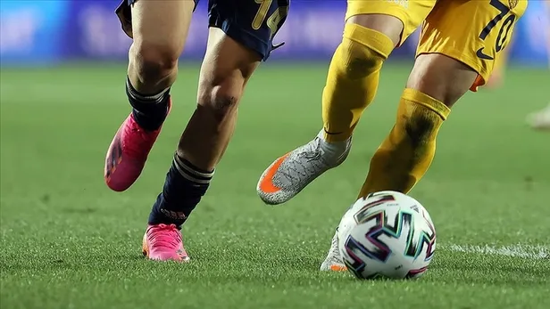 MKE Ankaragücü-Fenerbahçe maçı ne zaman, saat kaçta? MKE Ankaragücü-Fenerbahçe maçı hangi kanalda canlı yayınlanacak? Maçın hakemi kim?