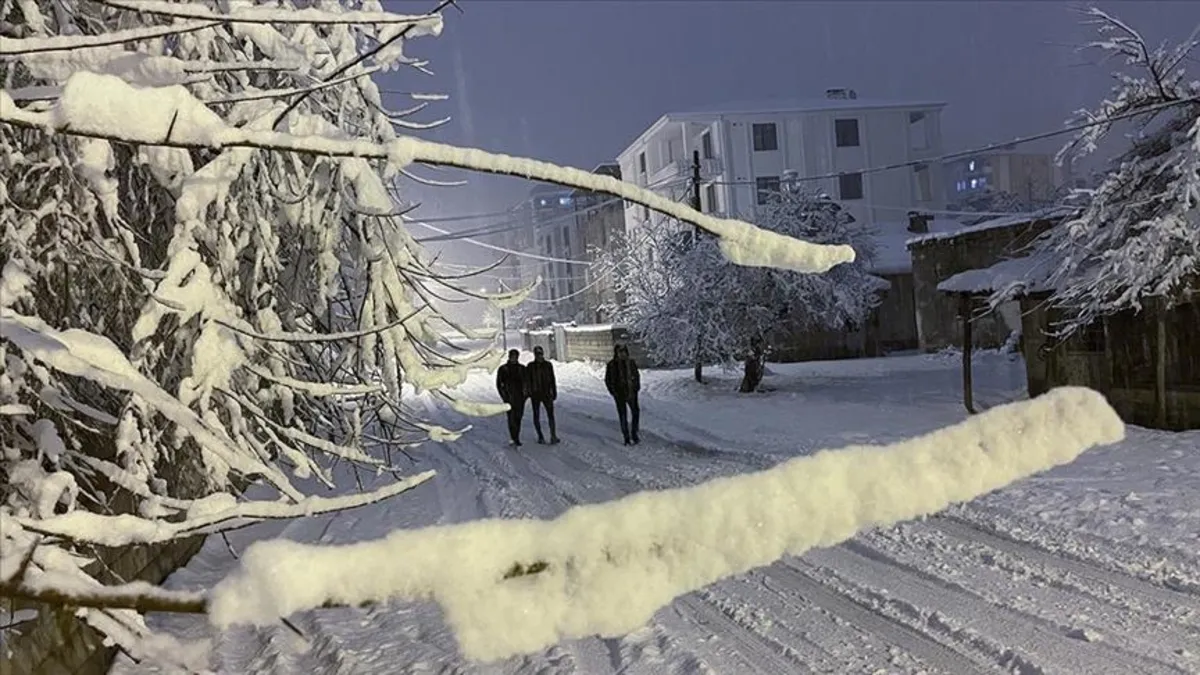 Meteoroloji haritayı güncelledi! 9 il için 'sarı' 4 il için 'turuncu' kodlu alarm | Kuvvetli yağacak