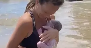 Dünya bunu konuşuyor! Tek başına doğum yaptı