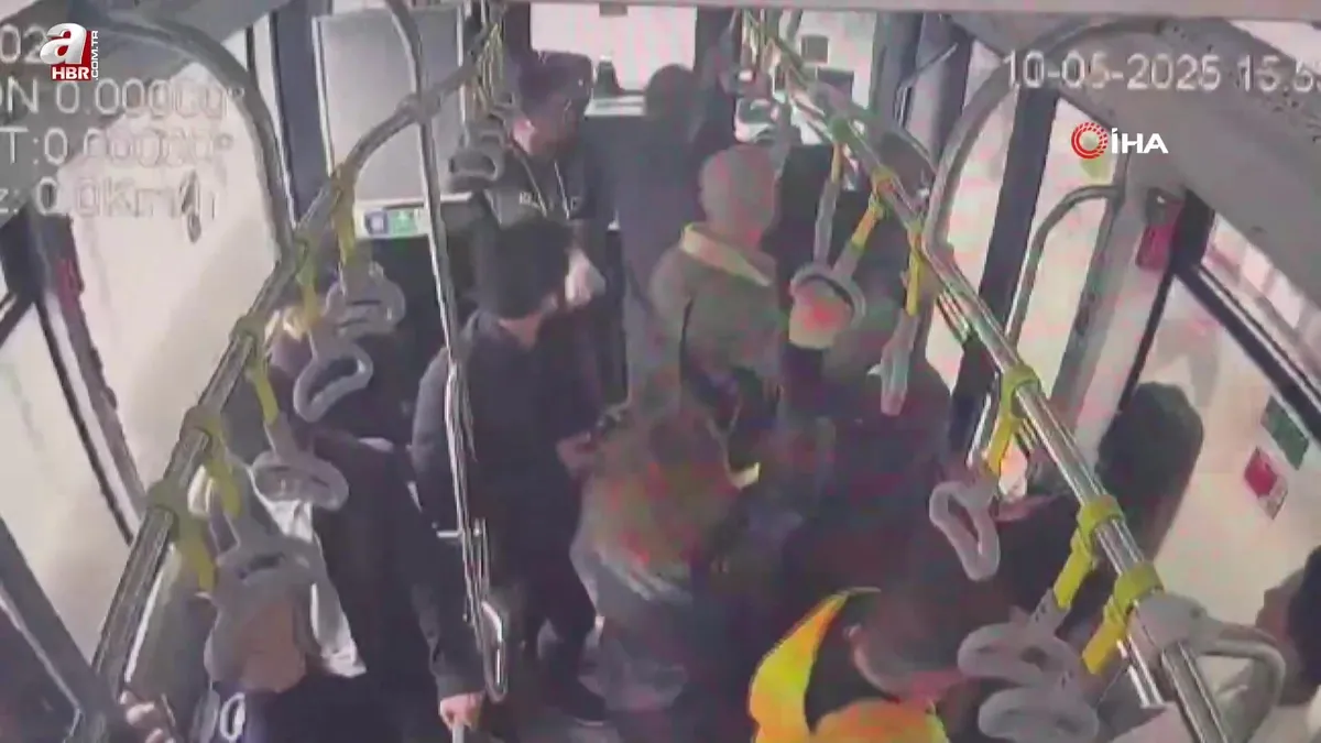 Metrobüs kazasının yeni görüntüleri ortaya çıktı