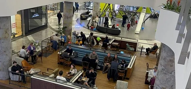 boykot-sozde-kaldi-istanbulda-vatandas-chpnin-cagrilarini-umursamadi-avmlerde-yogunluk-1743609758496.jpg Fotoğraf-AA