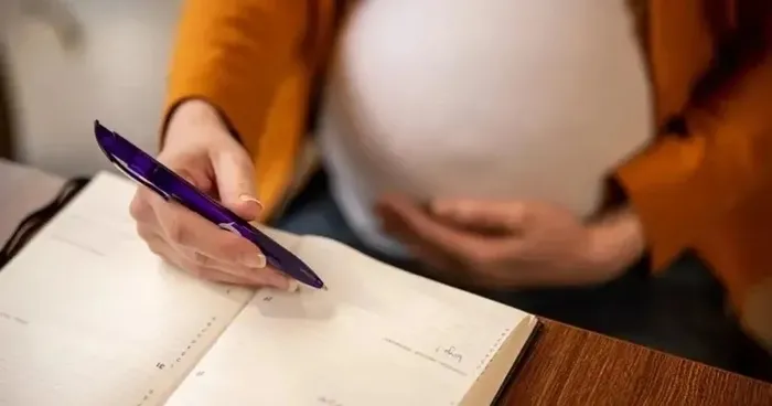 Sosyal medya ve doğum izni düzenlemesi! AK Parti tarih verdi