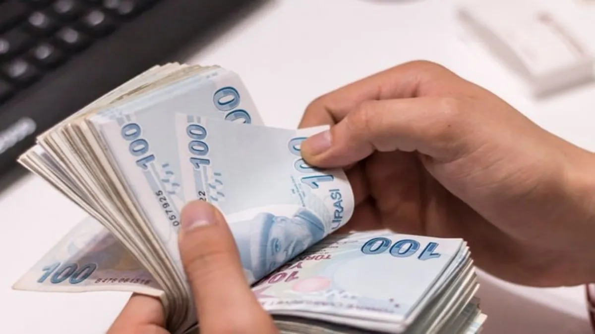 Kamu işçisinin zamlı maaş listesi netleşiyor! Bakan Işıkhan’dan yeni açıklama: 3. teklif geldi mi, aylıklar ne kadar artacak?