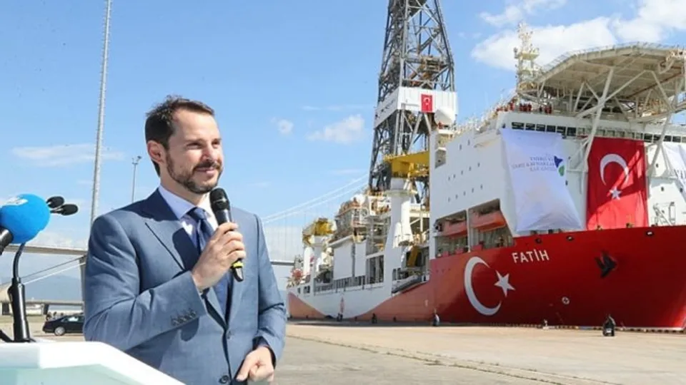 Türkiye enerjide bir üst lige çıktı! Bakan Albayrak işaret fişeğini böyle yakmıştı