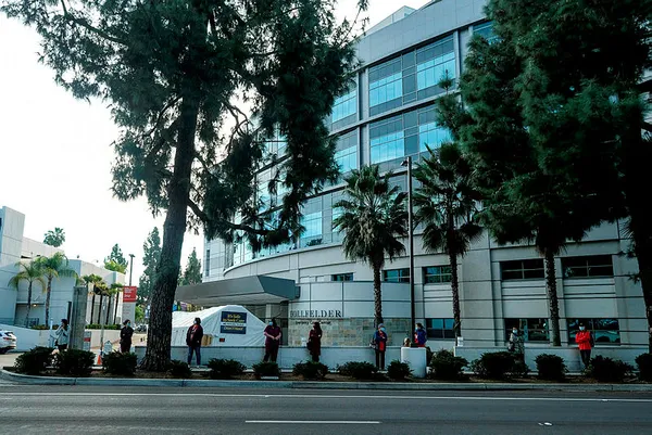 ABD'den son dakika koronavirüs haberi: California'da cenaze evlerinde yer kalmadı - 3