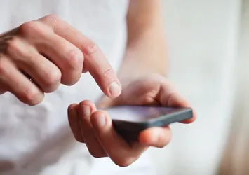 Cep telefonu için cepten 12,1 milyar lira çıktı