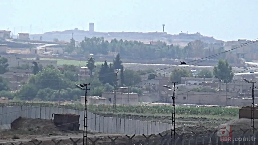 Türkiye'nin operasyon hazırlığı sonrası teröristler tünel ve hendek kazıyor 7