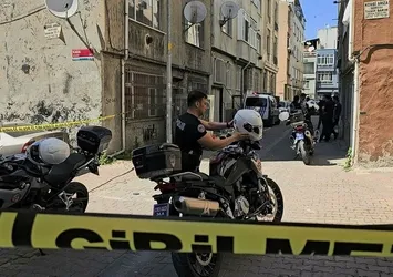 Bayrampaşa'da kan donduran aile katliamı! Cinnet getiren baba eşi ve kızını gözünü kırpmadan öldürdü | Deprem detayı! 4 gün enkaz altında kalmış