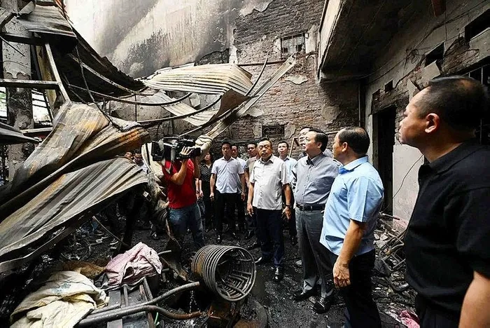 Vietnam’da yangın faciası! Alev kapanından kaçamadılar: 14 ölü, 6 yaralı