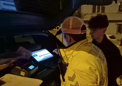Polisten makas atarak kaçan motosikletliye ders niteliğinde ceza