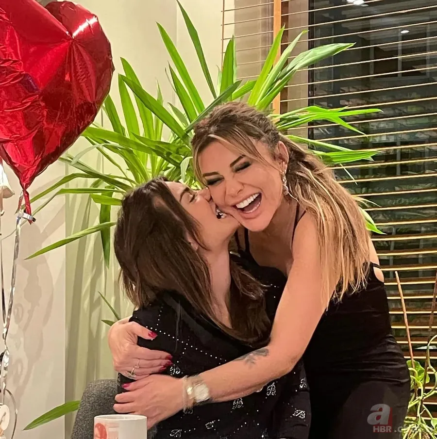 Boynuz kulağı geçti! Selen Görgüzel'in kızı İlknaz güzelliğiyle mest etti! 6