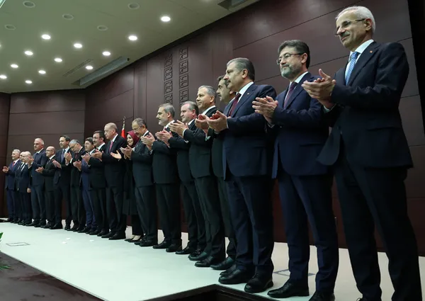 baskan-recep-tayyip-erdogan-liderliginde-ak-parti-ikinci-yirmi-yilinda-neler-yapacak-1685907154527.jpg Başkan Recep Tayyip Erdoğan liderliğinde AK Parti ikinci yirmi yılında neler yapacak? - 2