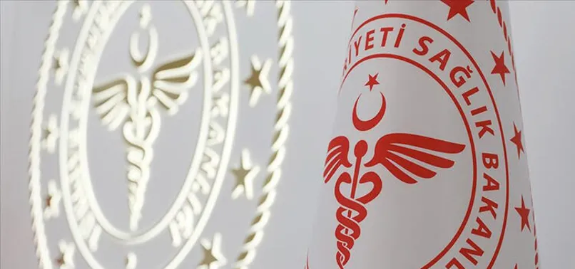 Son dakika: Sağlık çalışanlarına getirilen izin kısıtlaması kaldırıldı