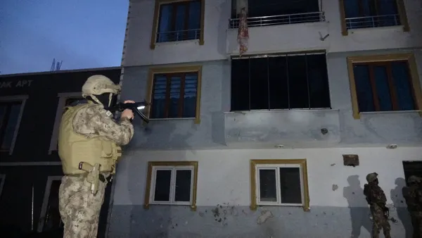 Bursa'da ''Bahar Temizliği'' operasyonu! Hırsızlık şüphelileri gözaltına alındı - 1