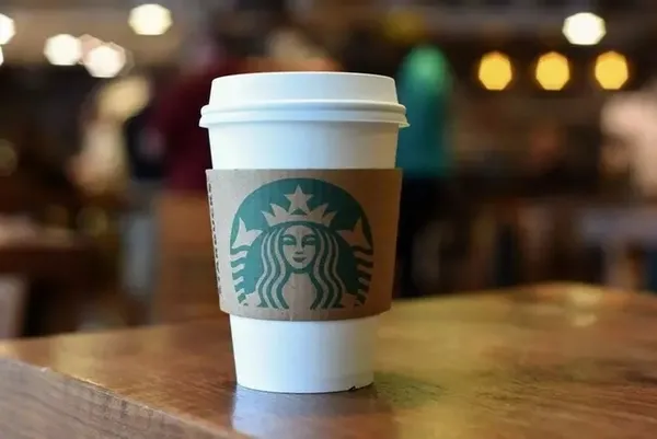 Türklüğü Siyonizmin önüne geçemedi! Arap düşmanı Ümit Özdağ’dan skandal paylaşım: İsrail’i boykot edenlere salak dedi Starbucks’ı savundu