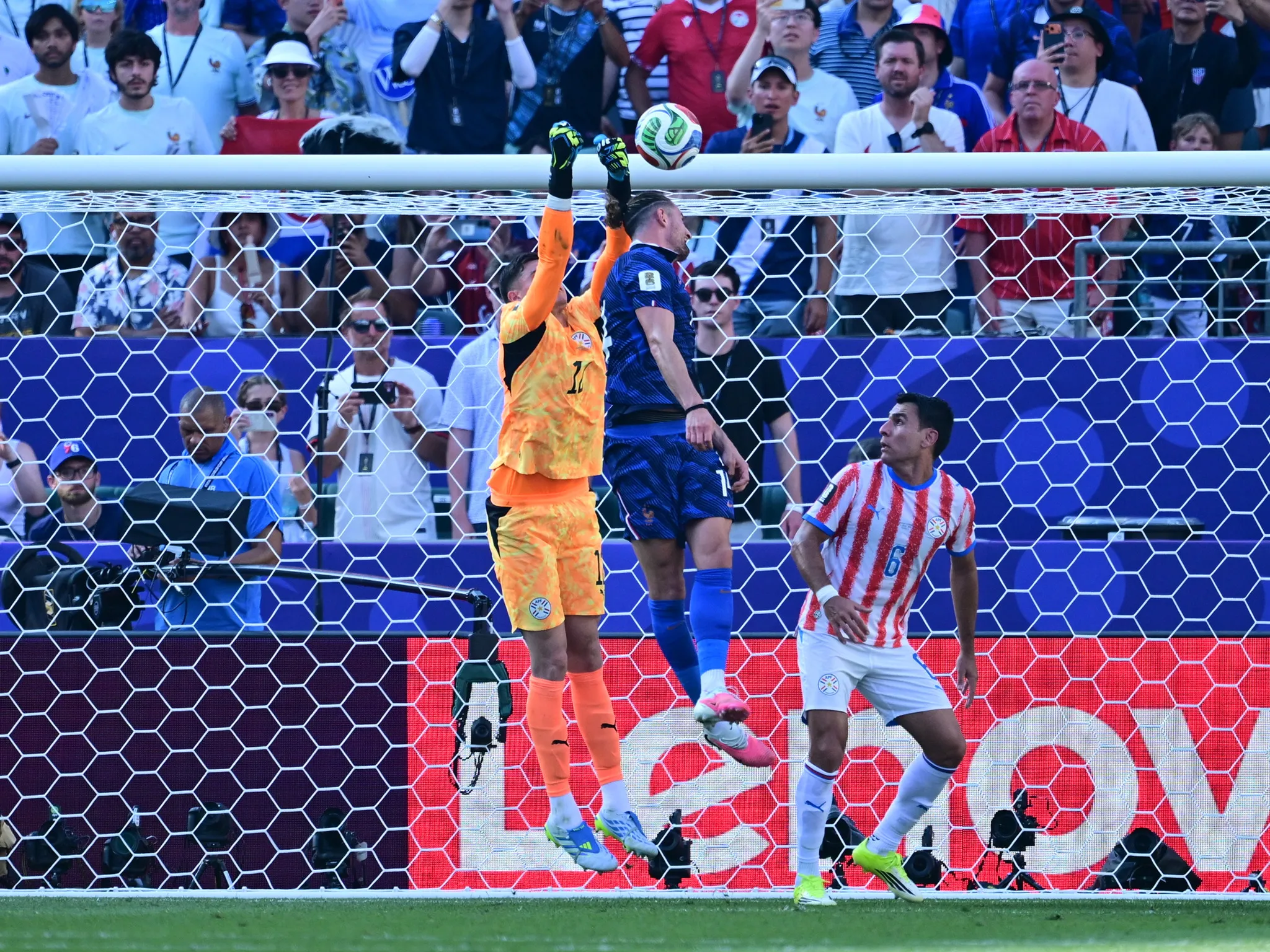 Fransa’ya tur için tek gol yetti! Mbappe'den çeyrek final bileti