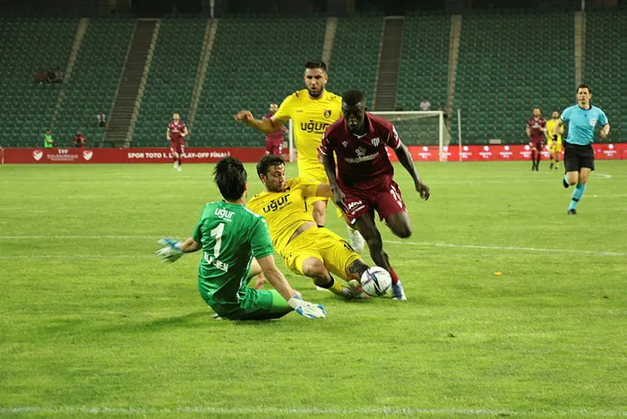 Son dakika: İstanbulspor, Spor Toto Süper Lig'e yükseldi - 5