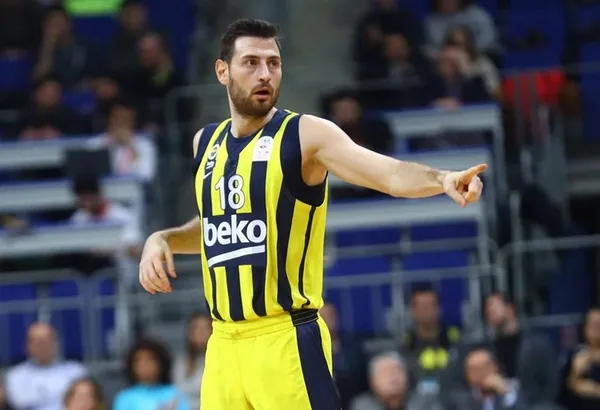 Son dakika: Beşiktaş Fenerbahçe'den ayrılan Egehan Arna ile anlaştı - 1