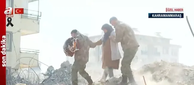 enkaz-ortasinda-ani-arayisi-depremzedeler-molozlar-arasinda-anilarini-aradi-1676984050799.jpg Enkaz ortasında anı arayışı! Depremzedeler molozlar arasında anılarını aradı