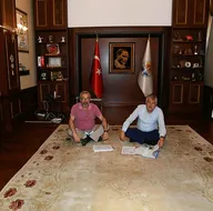 CHP’li Adana Büyükşehir Belediyesi’ne haciz geldi!