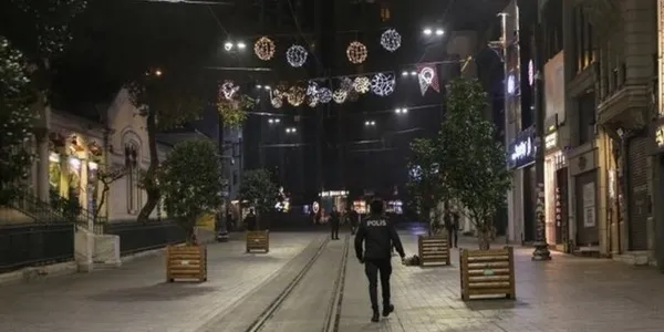 Hafta sonu kısıtlamaları o illerde kaldırıldı! Kafe ve restoranlar açılıyor! Yüz yüze eğitime kademeli geçiş... Başkan Erdoğan duyurdu