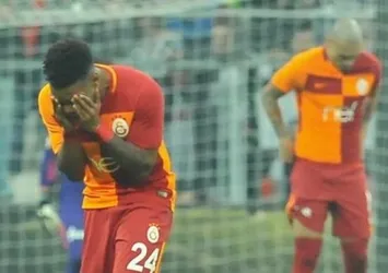 Galatasaray'da şok! Gözyaşlarıyla çıktı