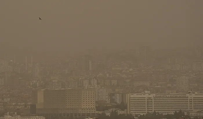 1713943528509.jpg Toz taşınımına aman dikkat! Meteoroloji gün vererek o illeri uyardı! Sıcaklıklar da artıyor... - 3