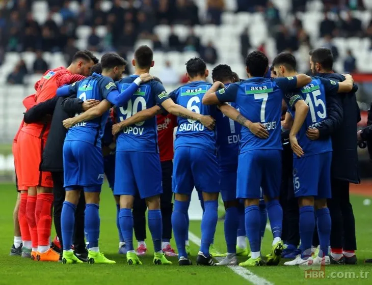 Konyaspor Kasımpaşa maçında gol düeollosu yaşandı