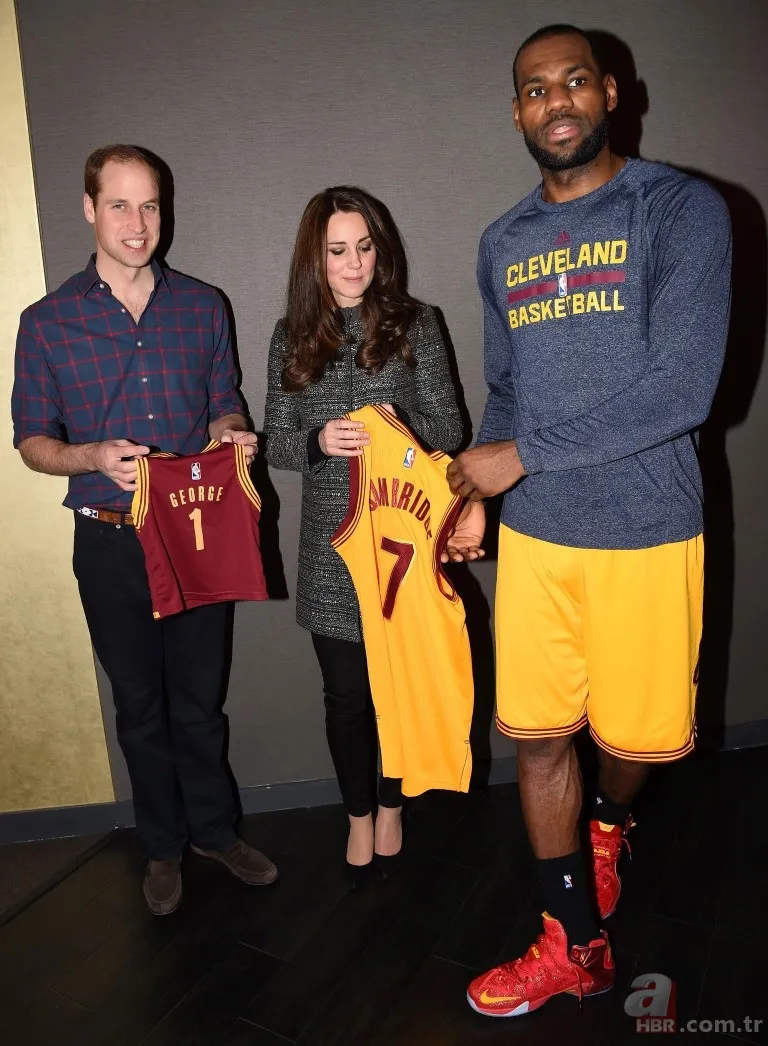 İngiliz Kraliyet ailesinin uymak zorunda olduğu tuhaf kurallar! 24