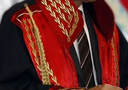 Savcıdan taciz skandalı! Katibe attığı mesajlar şoke etti: Sen bir tanesin...