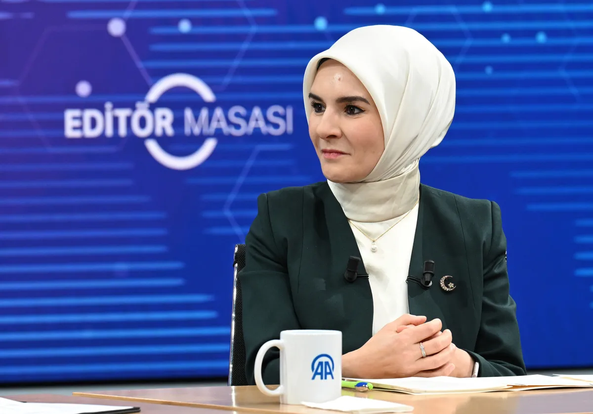 Aile ve Sosyal Hizmetler Bakanı Mahinur Özdemir Göktaş, AA Editör Masası'nda konuştu (Foto: AA)