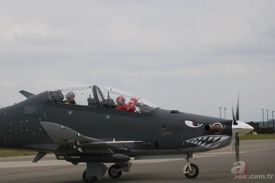 HÜRKUŞ ile Akıncı kol uçuşu yaptı! Selçuk Bayraktar'dan havacılık tarihinde bir ilk 2