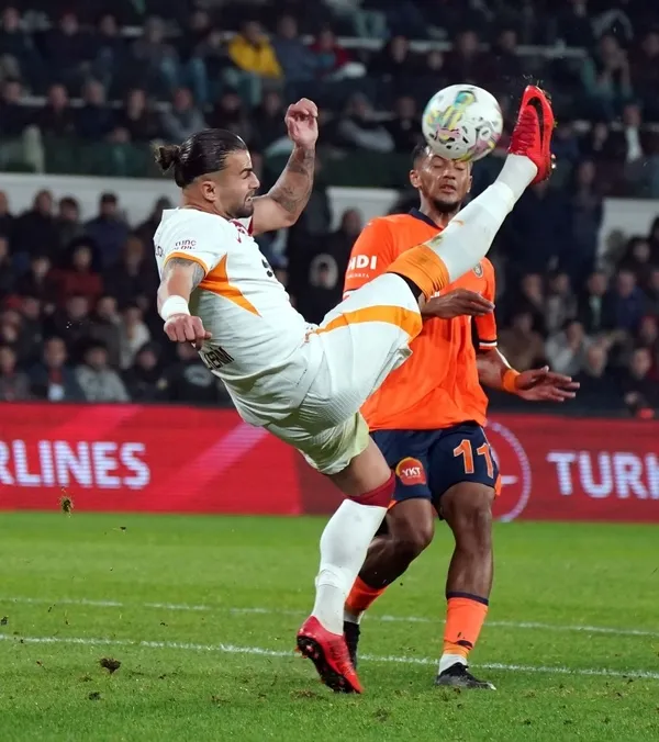 Galatasaray 7-0’lık tarihi skorla Başakşehir’i mağlup etti | MAÇ SONUCU ÖZET