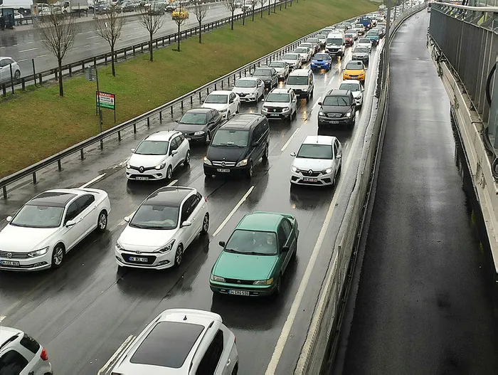 Son dakika: İstanbul'da trafik kilit! Yüzde 80'i gördü - 5